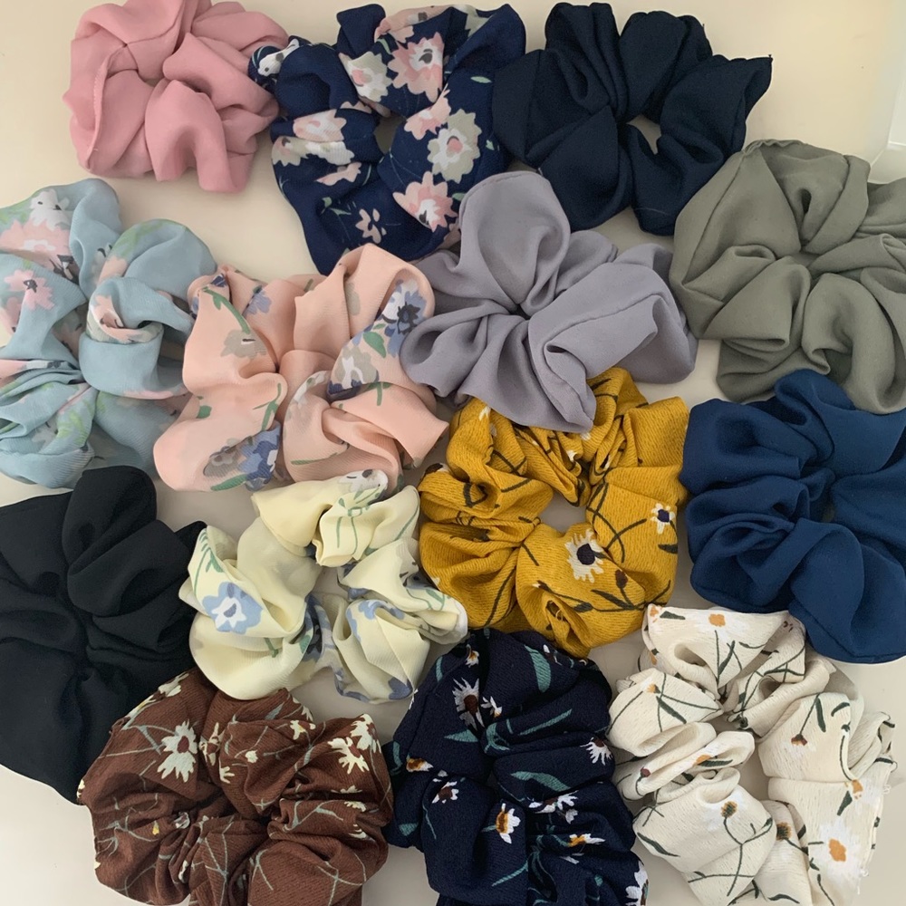 Hair scrunchies brand new